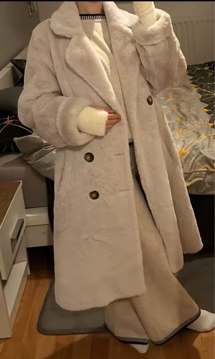 Шуба шубка еко беж нова 48 розмір