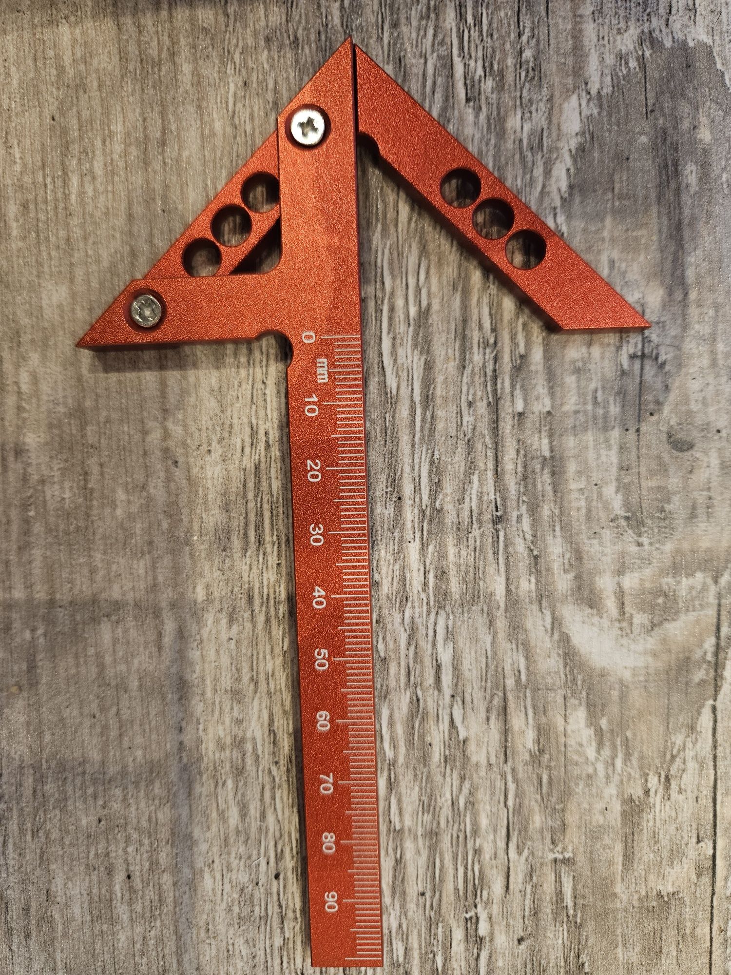 Kątomierz Kątownik kwadratowy aluminiowy 3D gr 45/90 3 kolory
