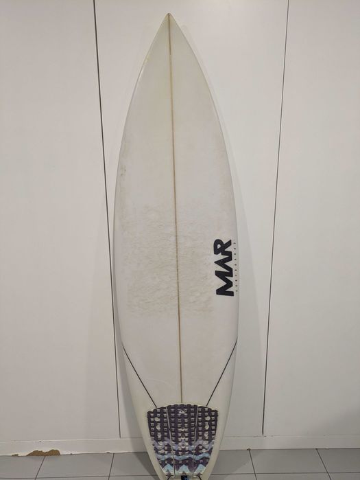 Prancha de surf marca MAR