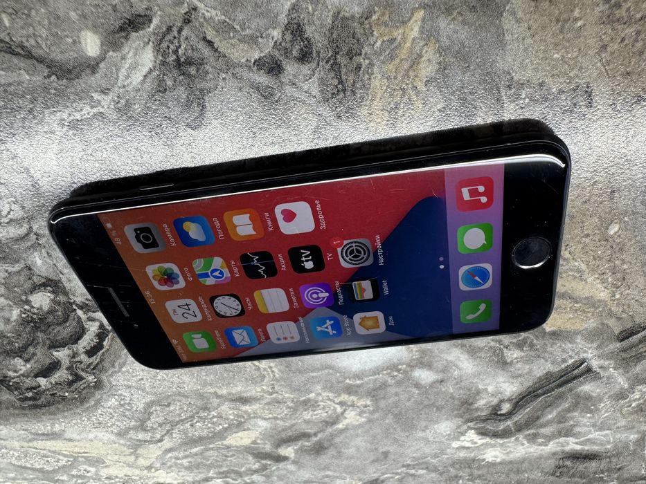 Iphone SE 2020 64Gb Неверлок BAT 89% Комплект