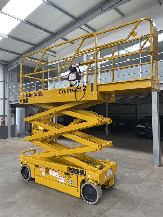 Plataforma elevatória tesoura elétrica 8 metros .