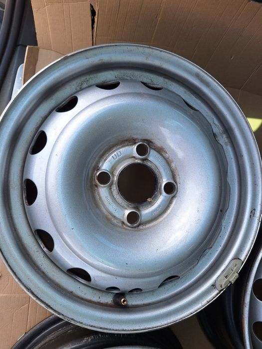 Felgi Opel Meriva 14 cali stalowe 4 szt ET 49 -  4x100 ładne kpl
