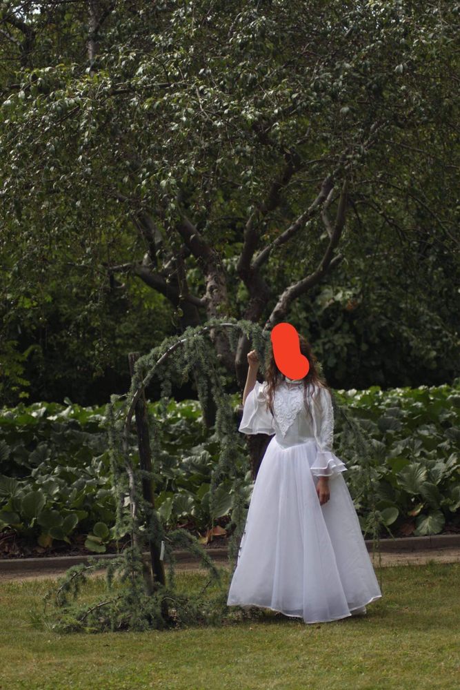 Sukienka komunijna piękna biała