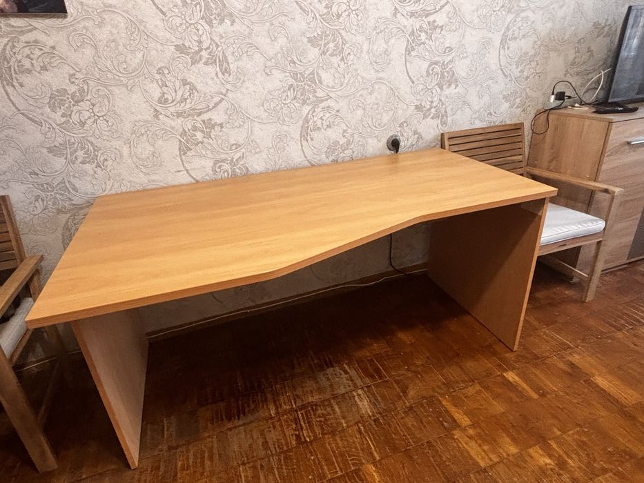 Стіл робочий/ офісний