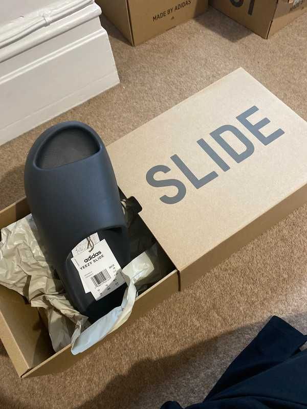 klapki adidasYeezy Slide Onyx Moda Z pudełkiem rozmiar.41