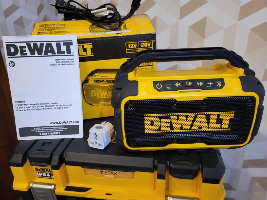 Колонка акумуляторна портативна Bluetooth DeWALT DCR010