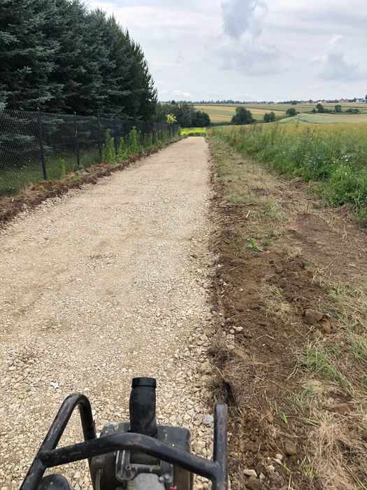 Usługi Koparką oraz koparko-Ładowarką, Transport wywrotką, Wyburzenia