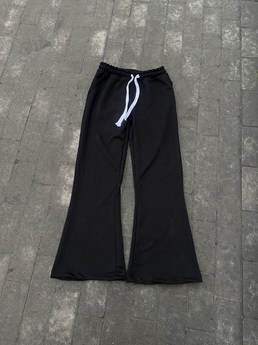 Flared спортивки, спортивки кльош , Клёш