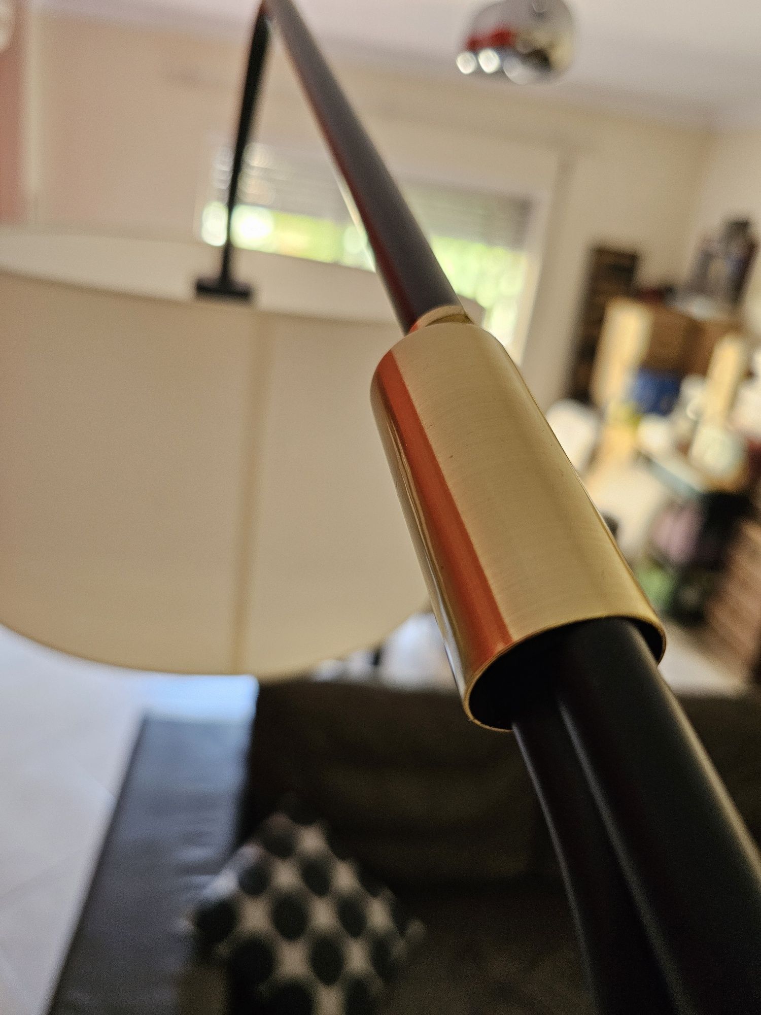 Candeeiro de pé BEVERLY de estilo industrial 181cm