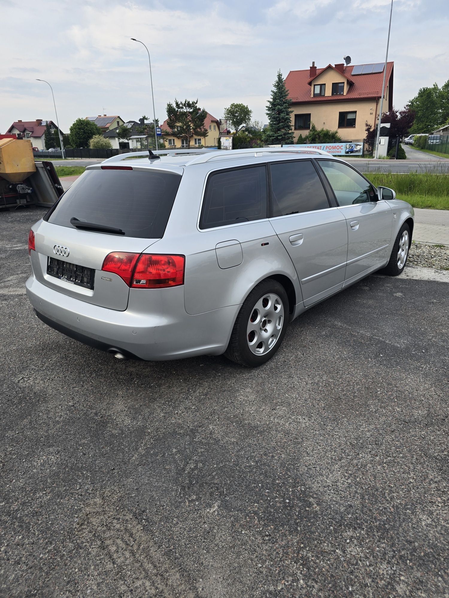 Audi A4  2007r 301000km