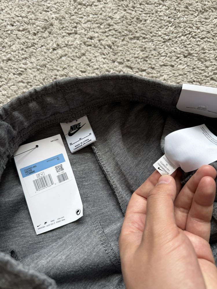 Шорты Nike Tech Fleece