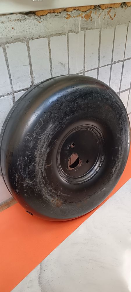 Продам газовий балон ,б/в, поскот,самовивіз