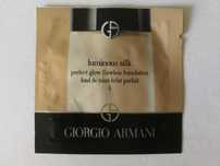 Giorgio Armani Luminours silk podkład nr 4 /20 ml + gratis