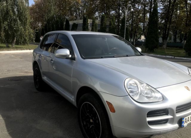 Porshe Old School Cayenne 2005 (3,2) 107000 km!