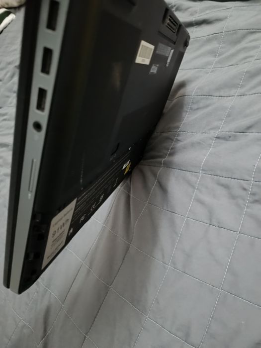 Dell Precision 7520 i7-6820HQ/IPS/SSD/R9 M375X Ігровий Ноутбук 7510