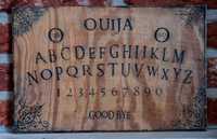 Ouija prezent spirytyzm wywoływanie duchów halloween gra planszowa