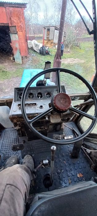 Продам трактор мтз 80 з культіватором та плугами на вибір