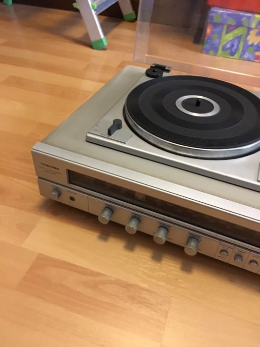 Gira discos TOSHIBA