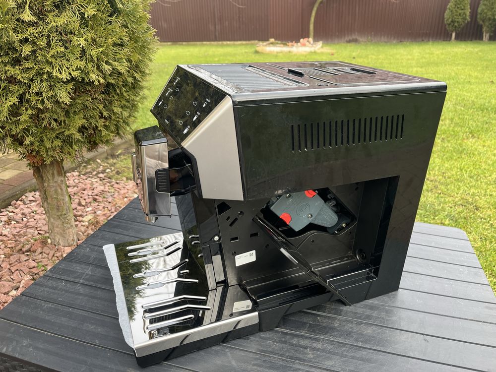 Кавоварка DeLonghi PrimaDonna Class провірена