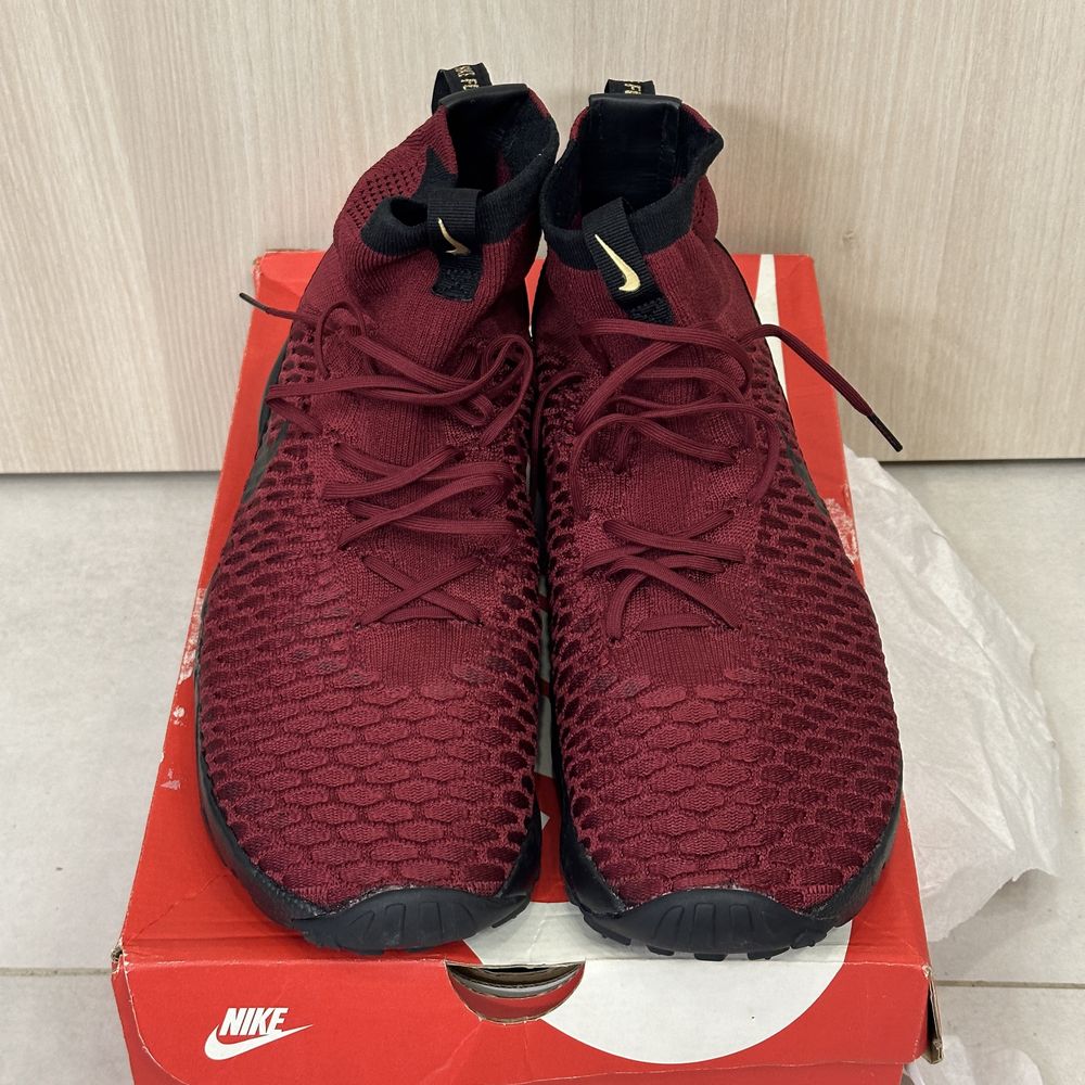 Оригінальні кросівки Nike Air Footscape Magista розмір 12us