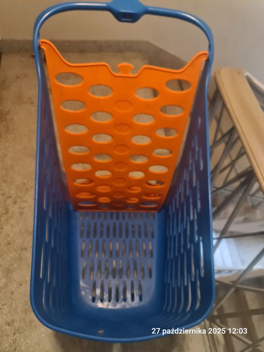 Wózek sklepowy na kółkach, kosz