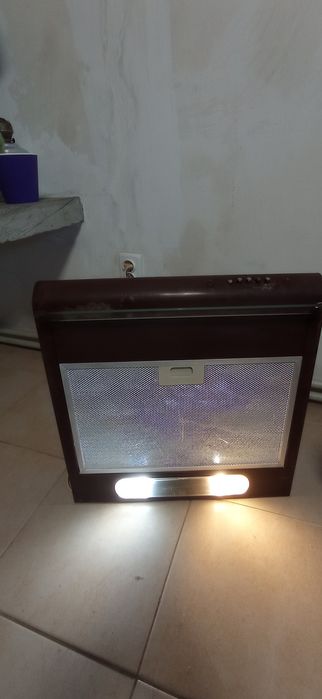 Витяжка на кухню для плити 50см