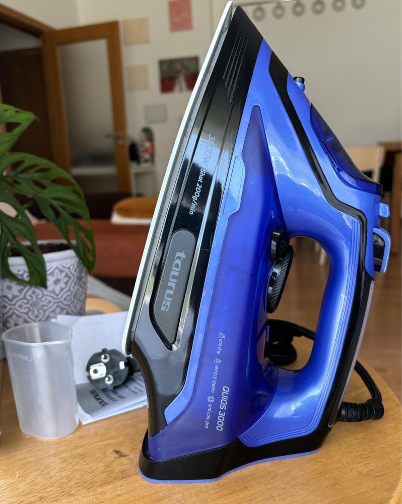 Ferro a Vapor TAURUS QUIOS 3000