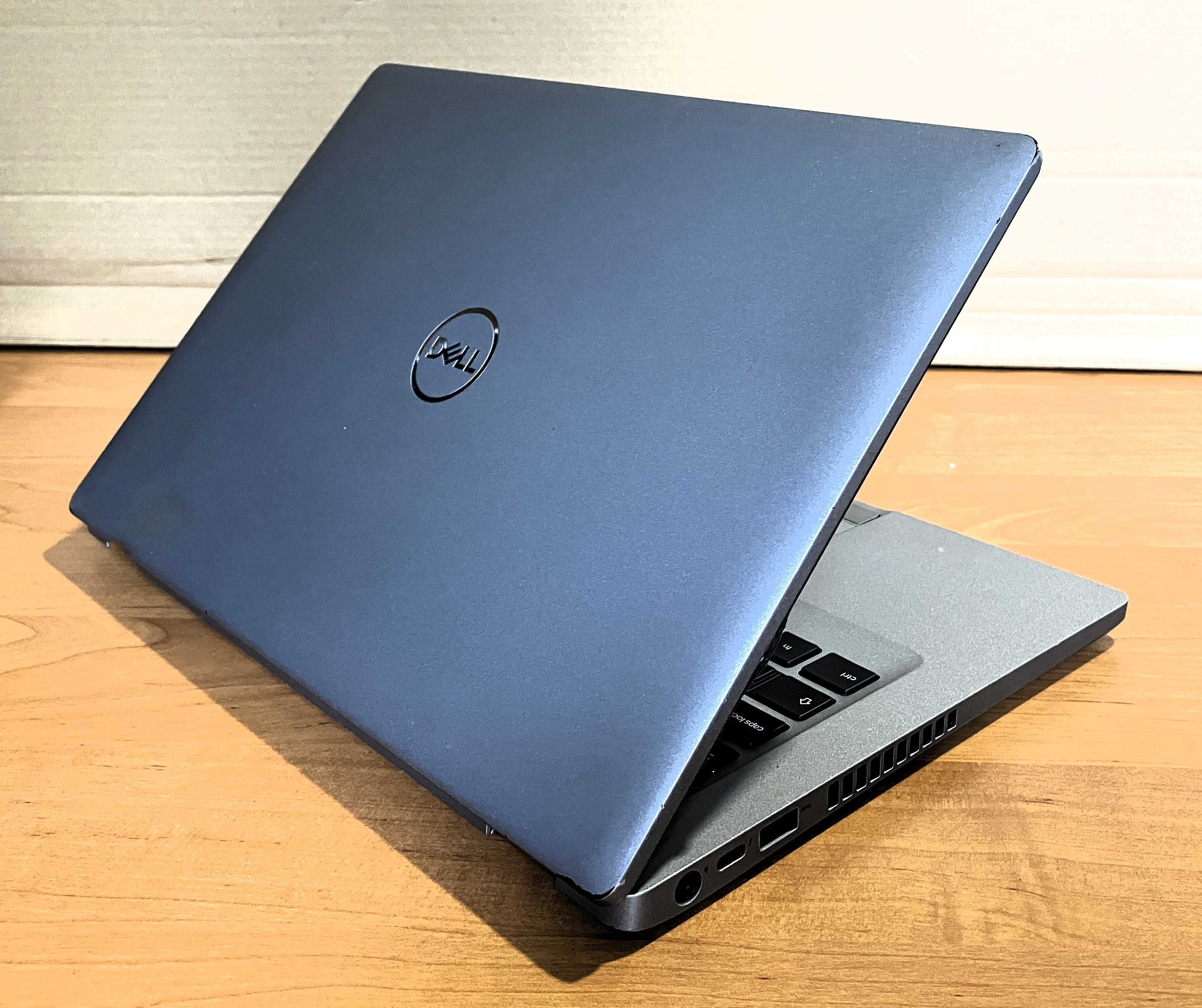 Laptop DELL 5410 Intel® Core™ i5-10th 16GB 256GB SSD USB-C™ LTE 5G FHD