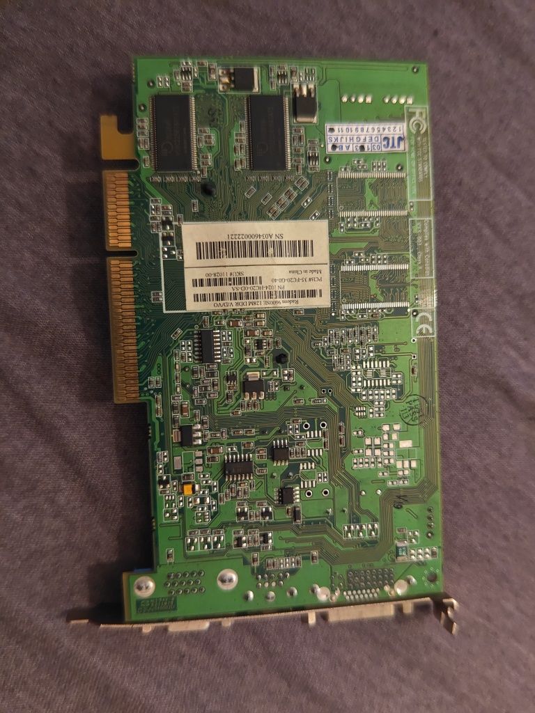 ATI Radeon 9200 le 128 mb agp retro pc
