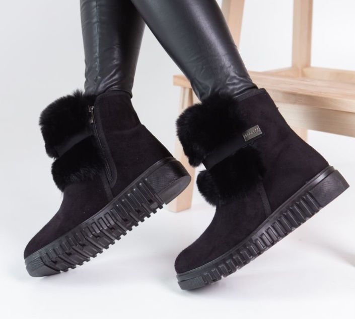 Жіночі замшеві чобітки українського виробника Прогрес