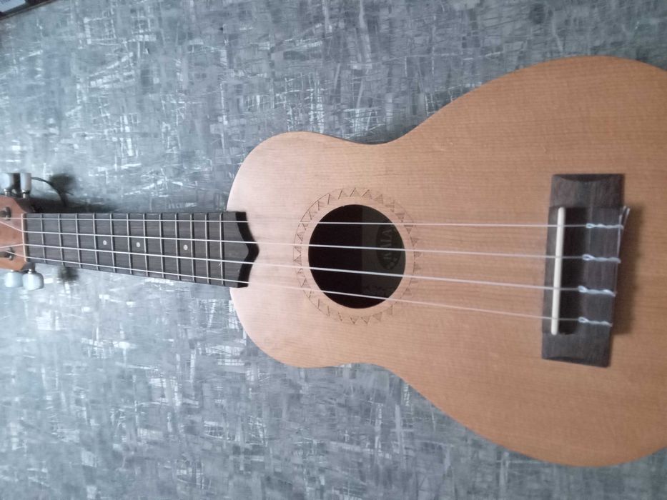 Продам  KALA KA-15S Satin Mahogany Soprano Ukulele