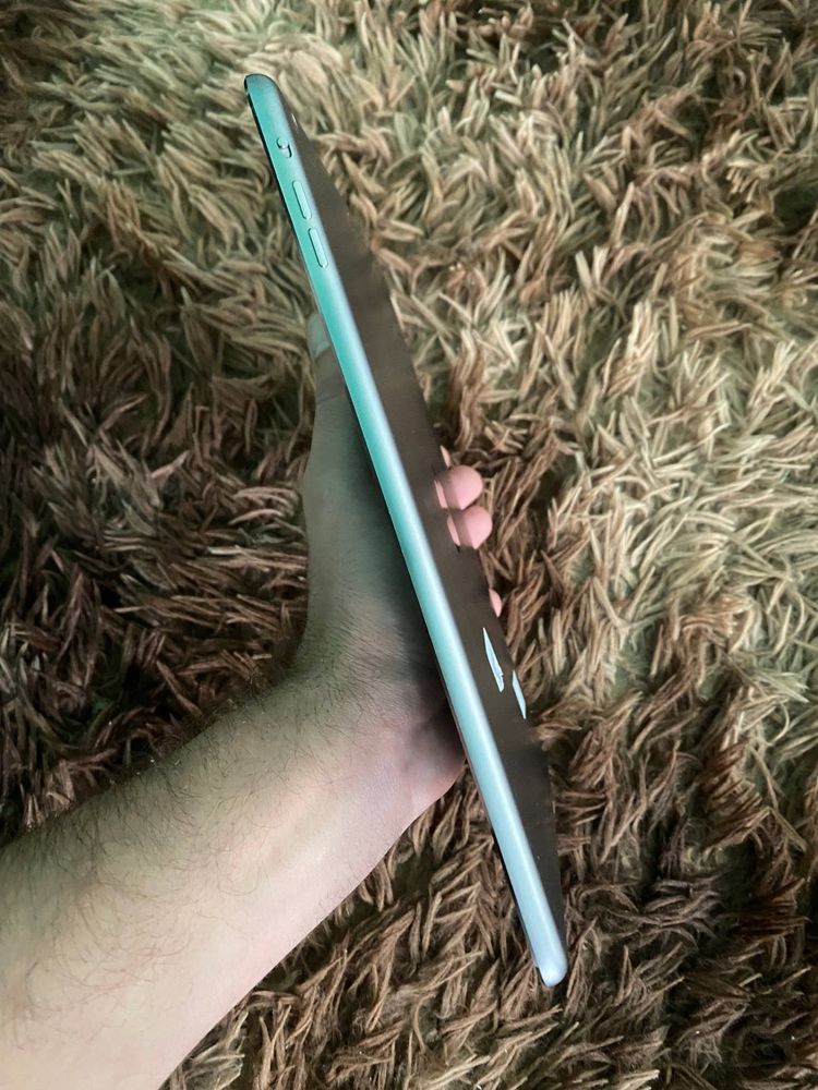 Планшет iPad Air 16GB A1474 Icloud Пароль