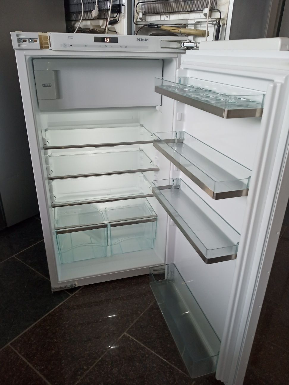Встраиваемый холодильник Miele 102см с морозильной камерой из Германии