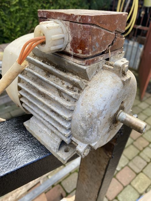 Електродвигун 0,37квт