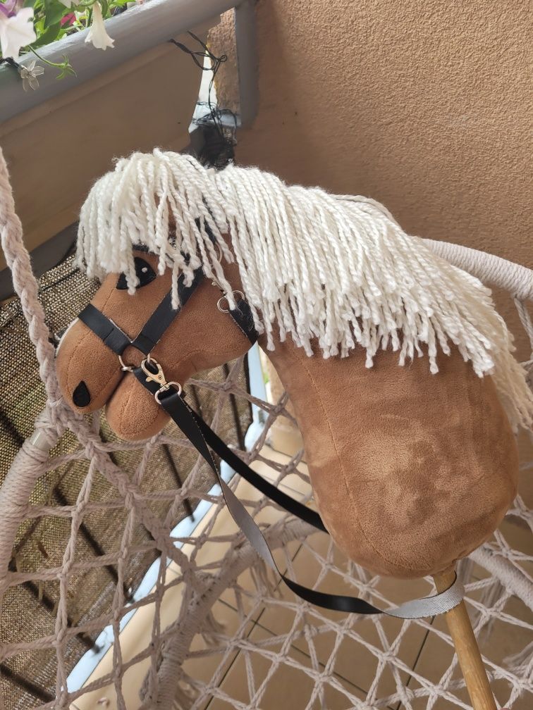 Hobby horse brązowy