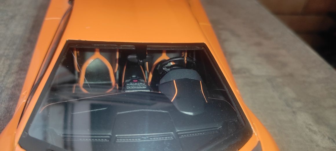 Lamborghini Aventador SV 1/18 Kyosho