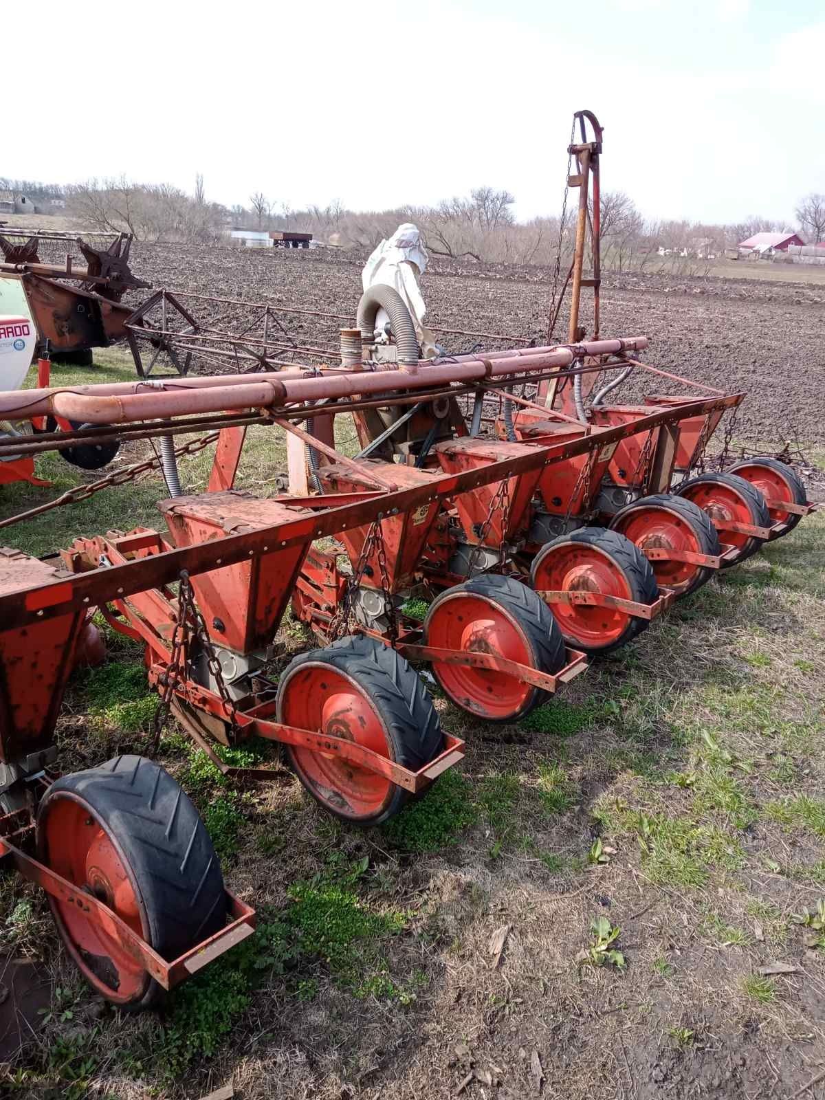 Продам сівалку BEKER.