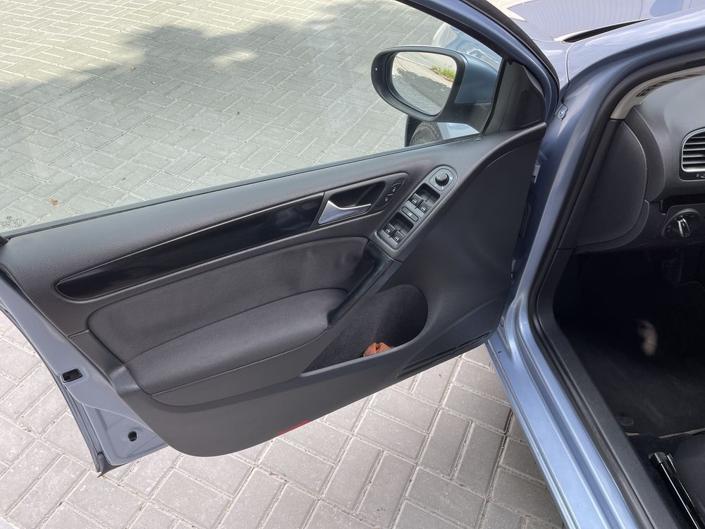 Volkswagen Golf 6 1.4 акпп відмінний стан