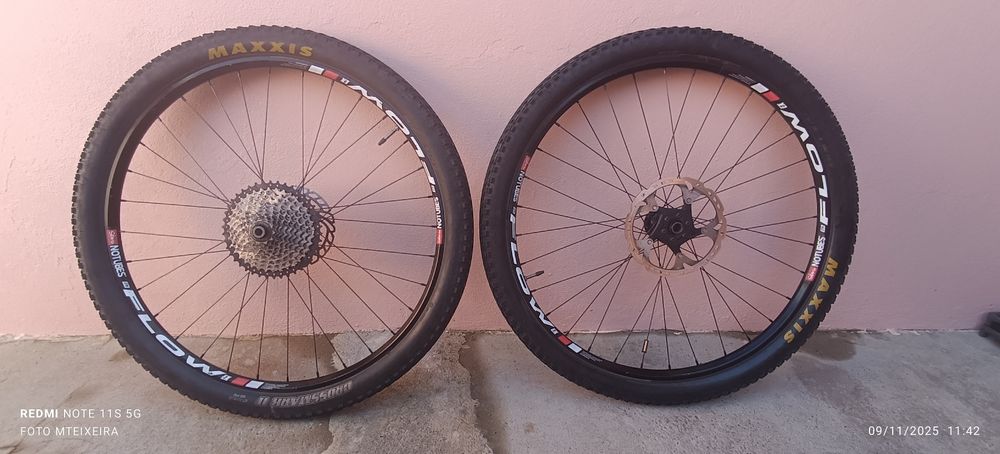 Rodas Notubes ZTR + DT Suiss 27.5 (2-BTT+2-Estrada)