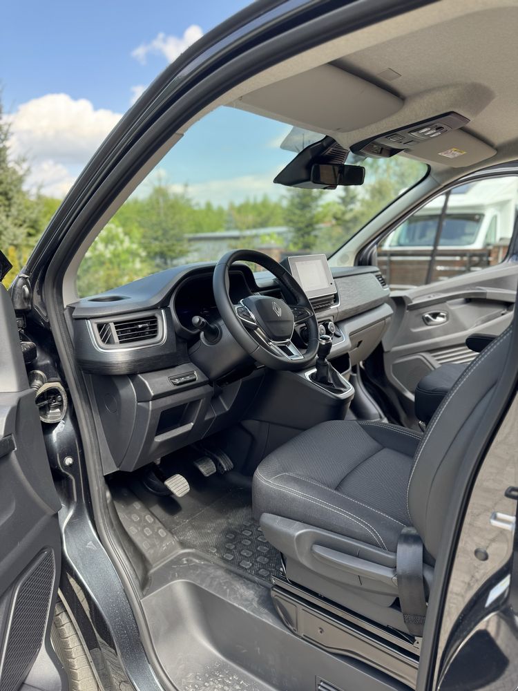 Do Wynajęcia Renault Trafic 2,0 Cdti 8/osobowy long