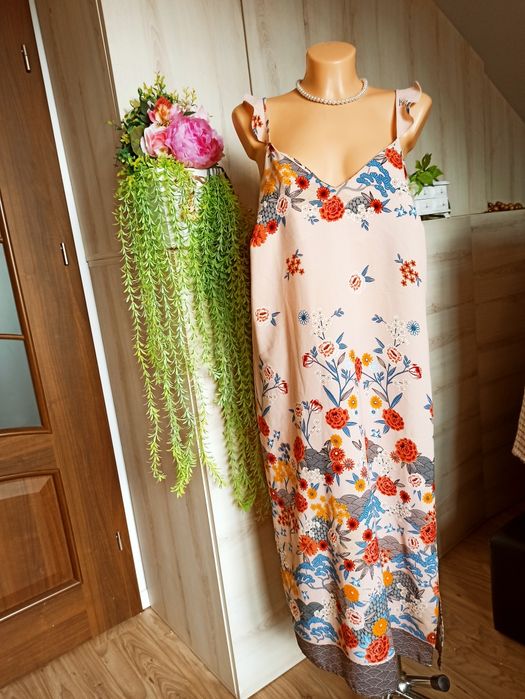 Sg Urocza letnia sukienka 40 , L sukienka Midi na ramiączkach 40