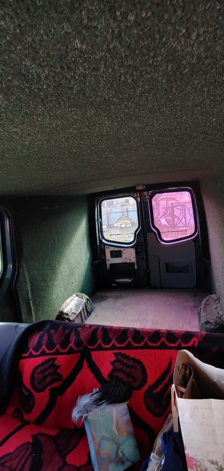 Продам Мерседес 906