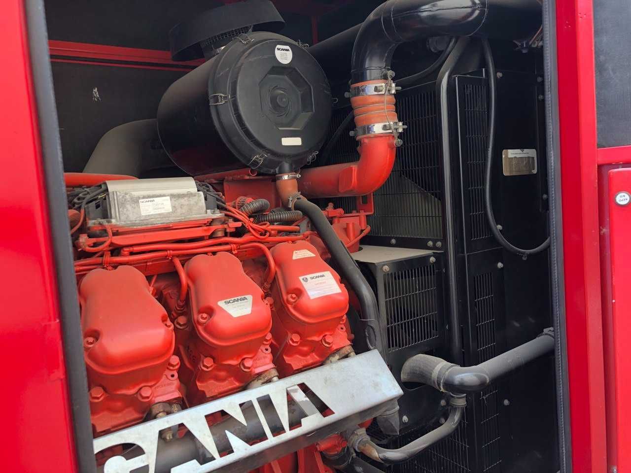 Дизельний генератор двигун Scania потужність 560 KW/ max 700 KVA