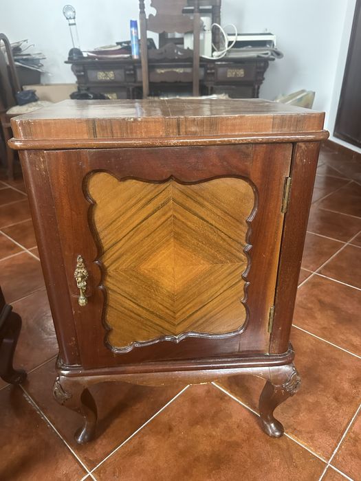 conjunto antigo em madeira maciça