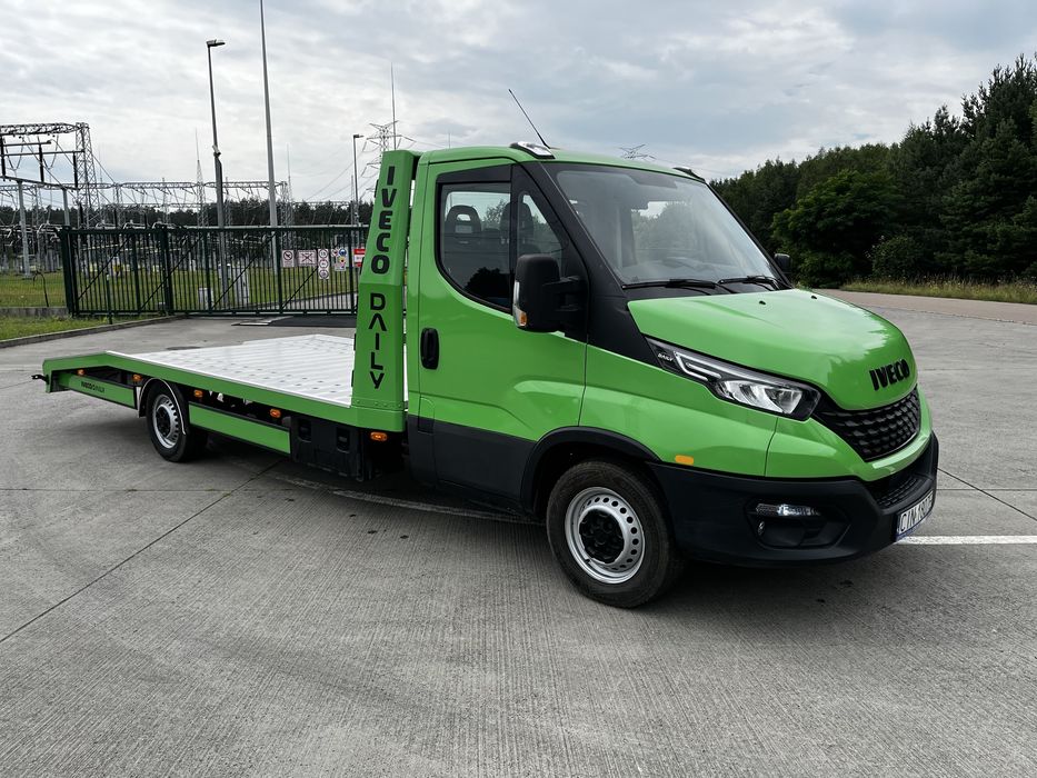 Iveco daily auto laweta 2.3 90398 km przebiegu