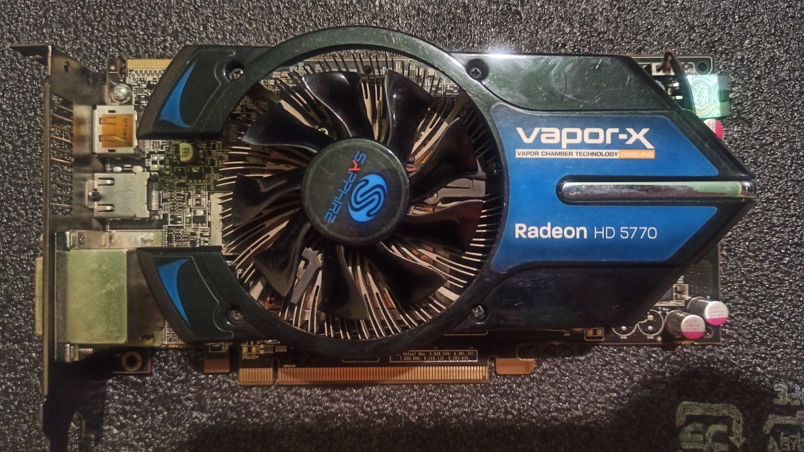 Видео карта Radeon HD5770