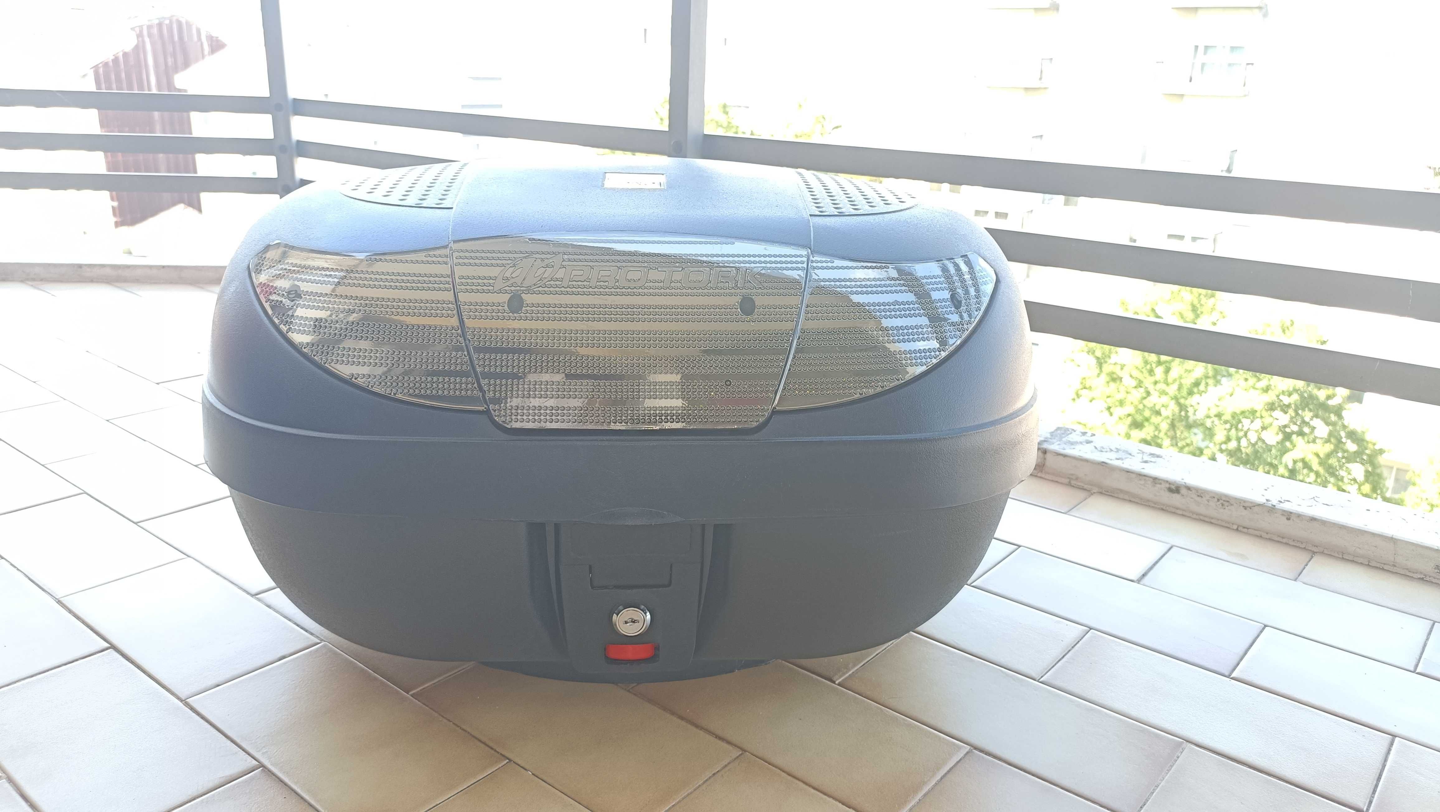 Topcase 45 Litros Pro Tork Refletor Fumê em Ótimo Estado