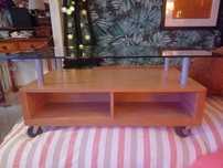 Mesa para TV como nova