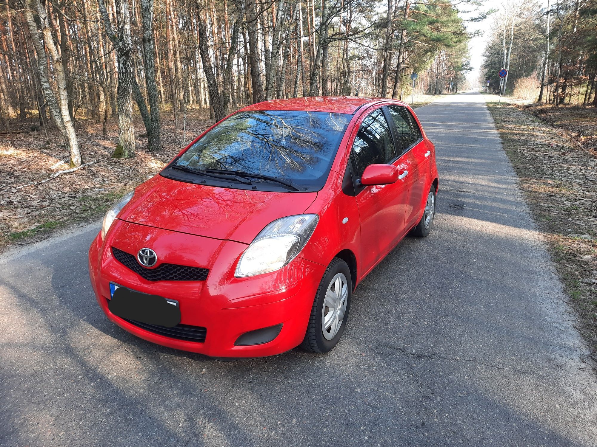 Sprzedam toyota yaris 1.3