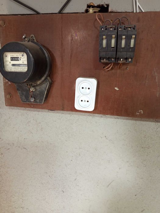 Оренла гаража з підвалом